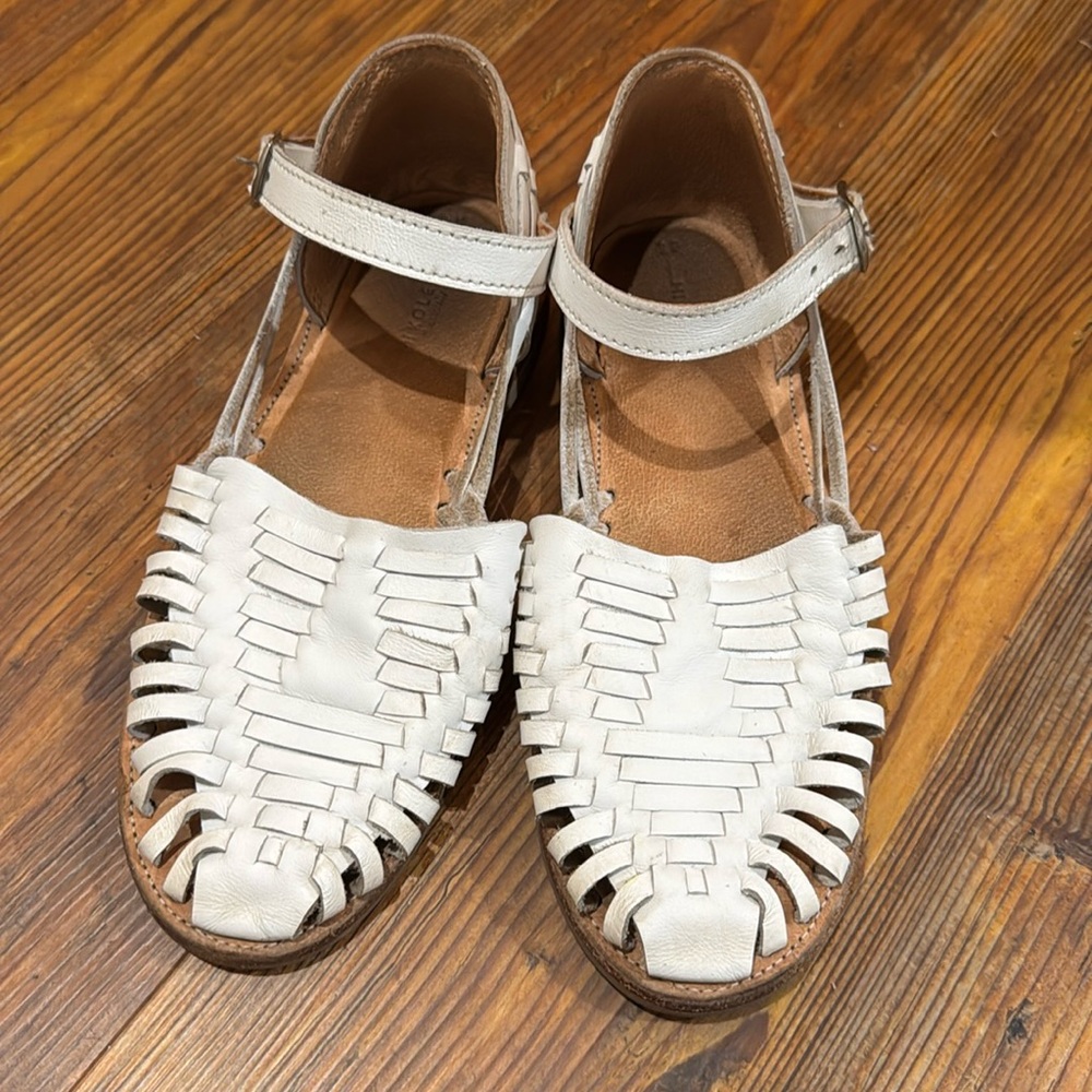 Mikoleon Hand Made Leather Huaraches - moderately worn and broken in- size 5